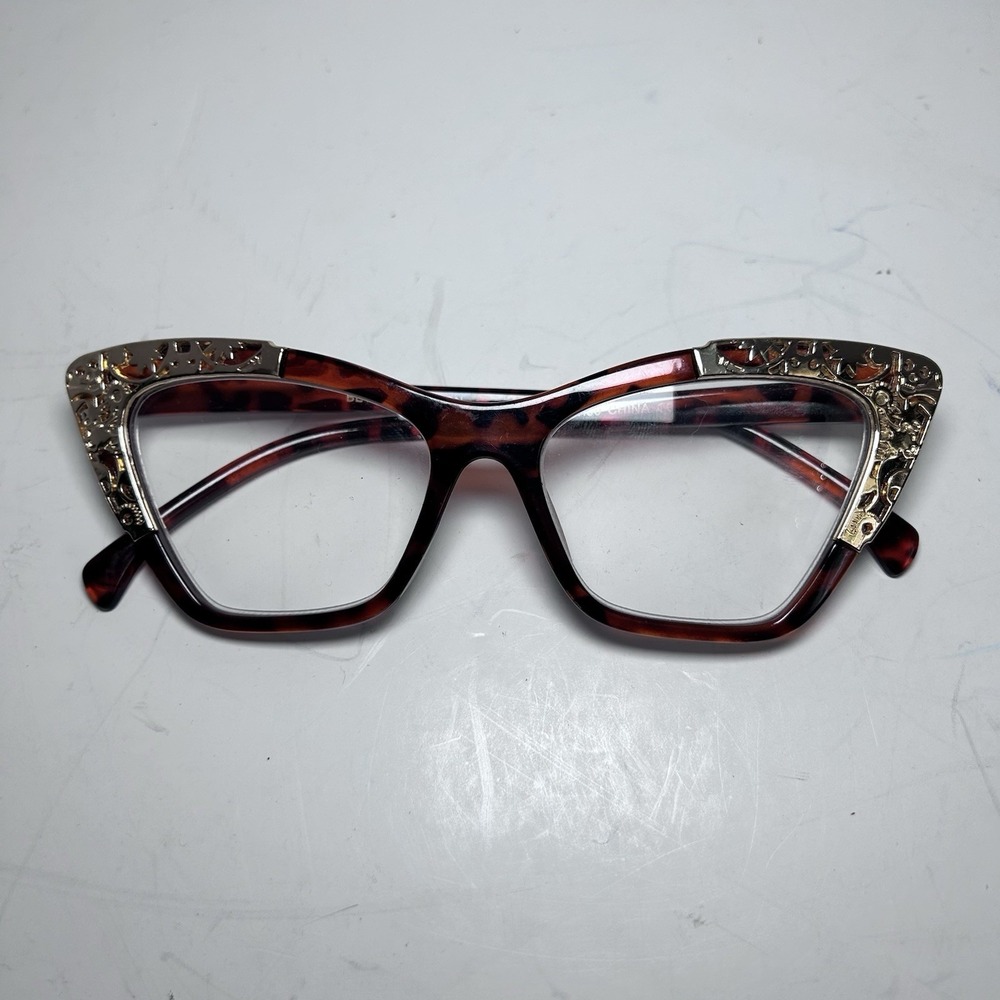 Betsy Johnson Tortoise Shell Gold Filigree Cat Eye Frames With 1.5 Lenses